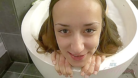 Suckolden-haired milf in whippedass video