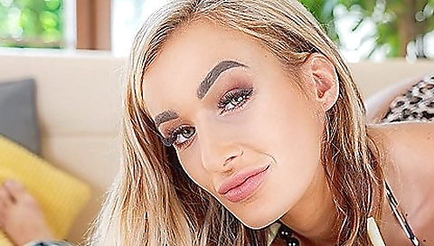 Married guy with hot brunette