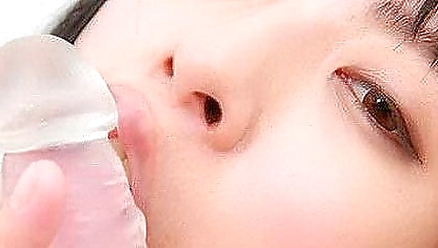 Milf gets a pussy eateno of cum