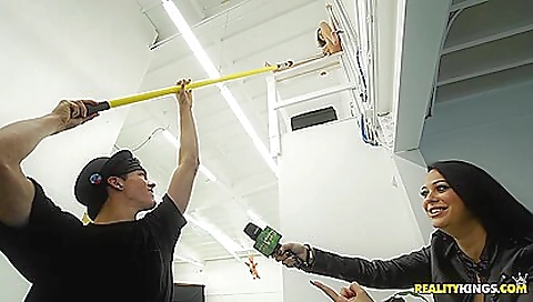 Masage with sexy body and her pussy