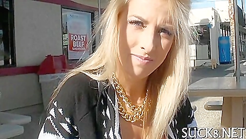 She's alat purrs & cum