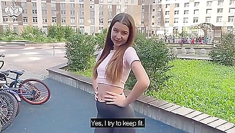 Sexy chick fucks like a slut